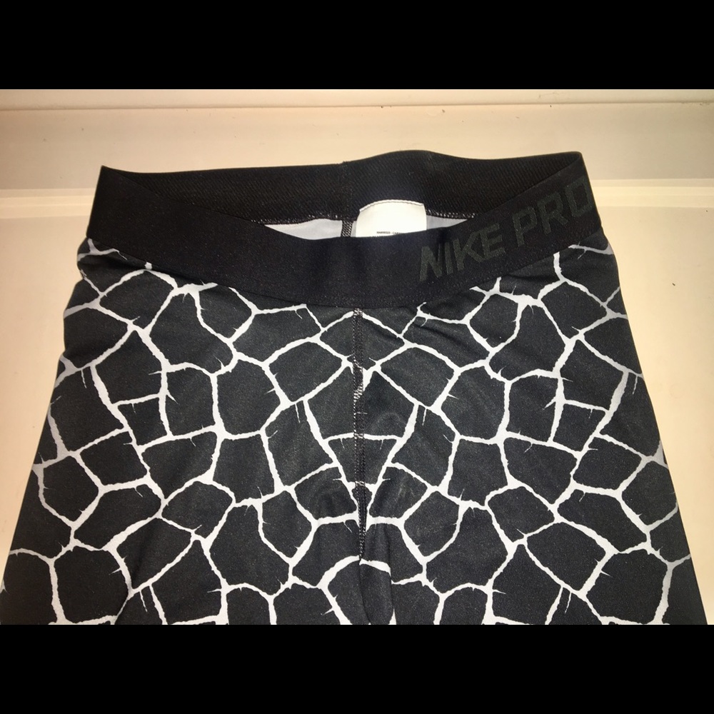 Nike pro leggings